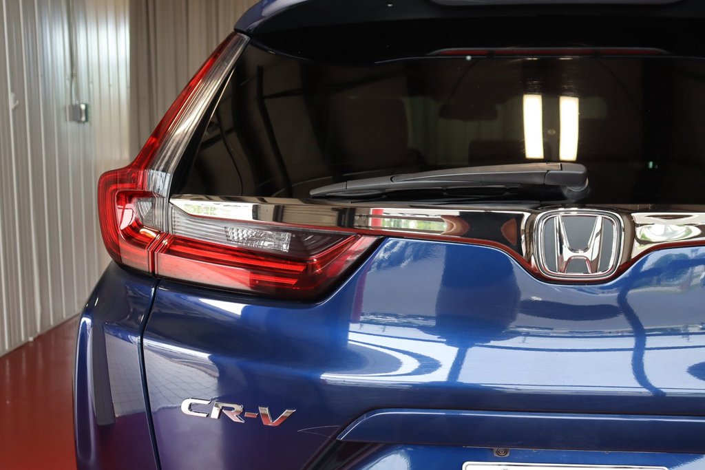 2022 Honda CR-V Touring in Sault Ste. Marie, Ontario - 10 - w1024h768px