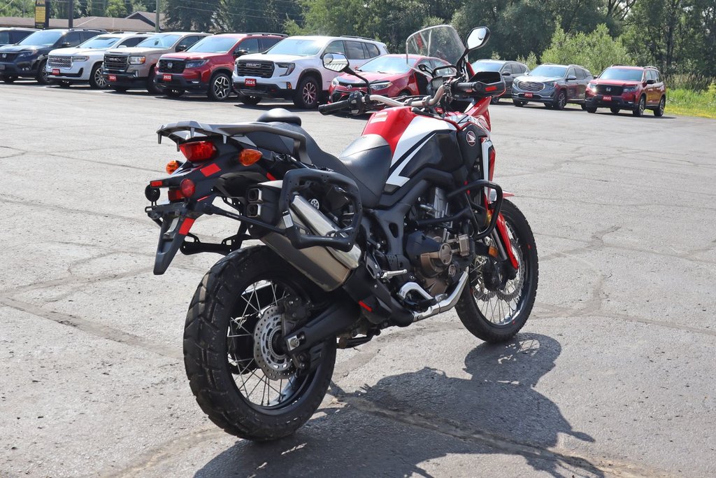2017 Honda CRF1000 LD AFRICA TWIN in Sault Ste. Marie, Ontario - 6 - w1024h768px
