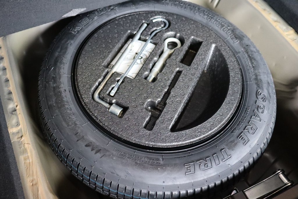 2016 Honda HR-V EX in Sault Ste. Marie, Ontario - 8 - w1024h768px