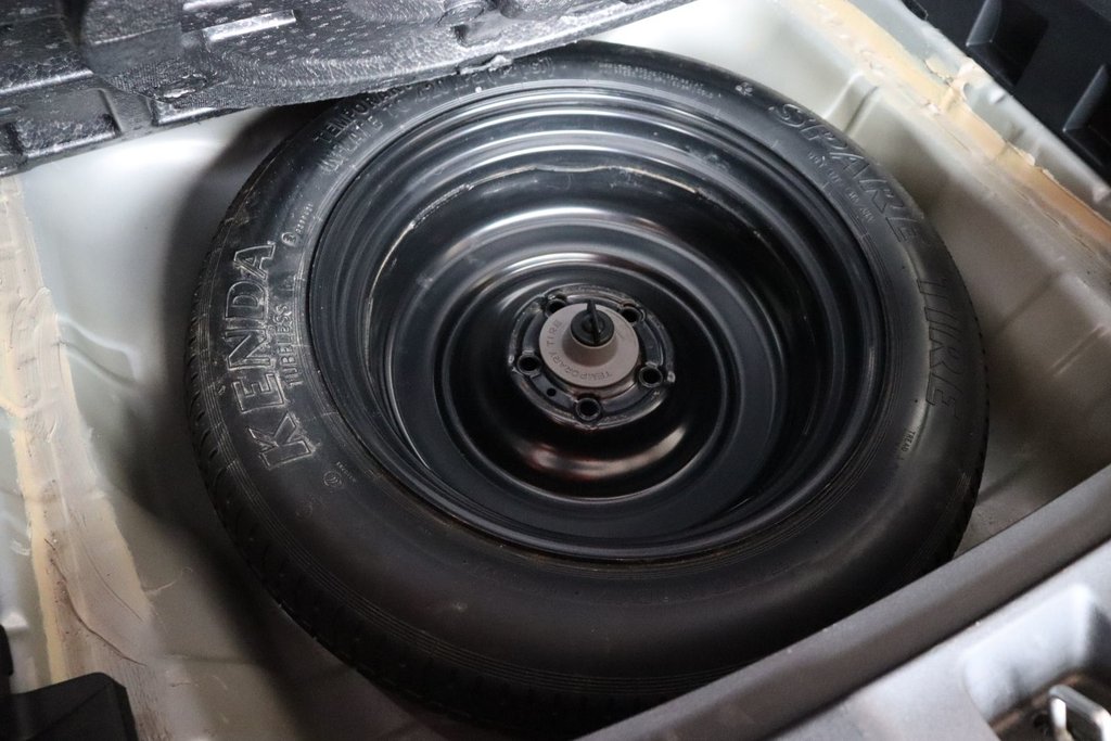 2025 Honda HR-V LX FWD in Sault Ste. Marie, Ontario - 8 - w1024h768px