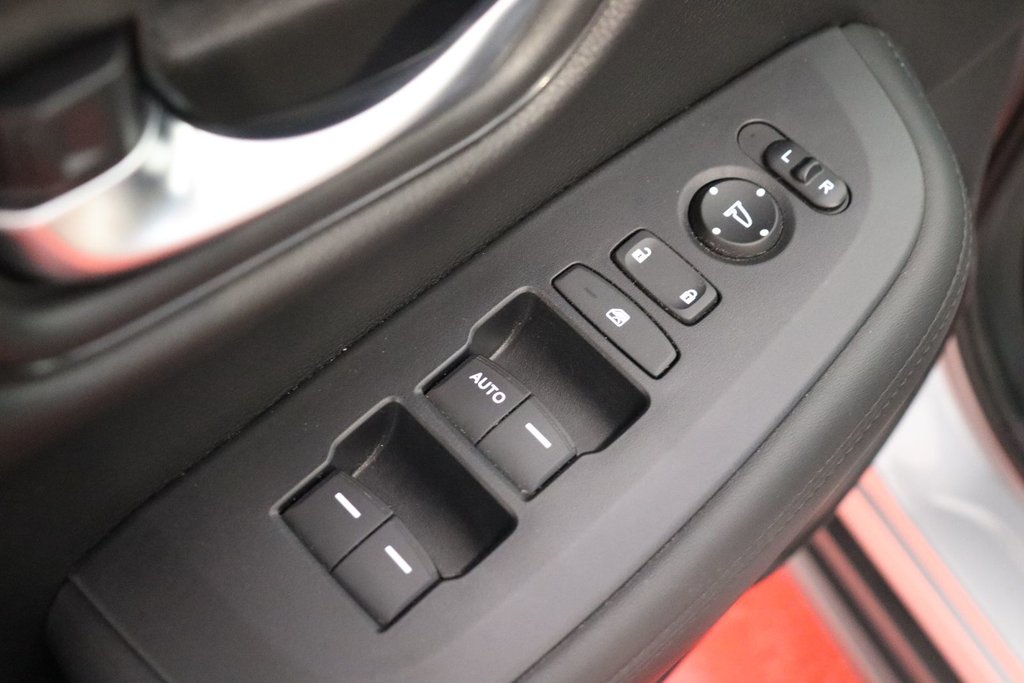 2025 Honda HR-V LX FWD in Sault Ste. Marie, Ontario - 18 - w1024h768px