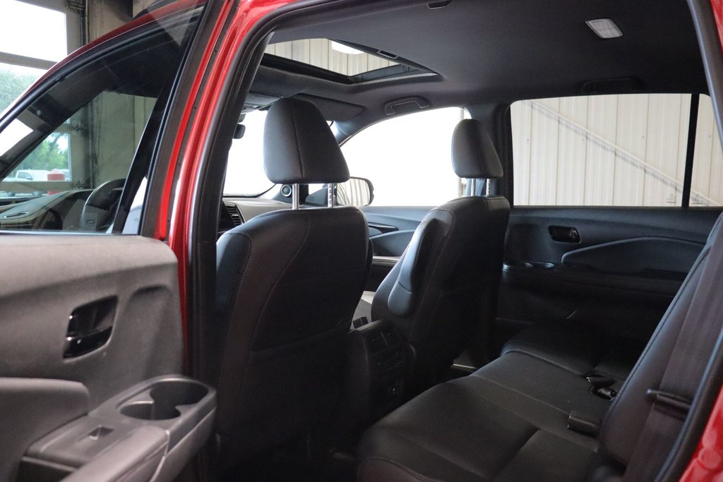 2023 Honda Passport Touring in Sault Ste. Marie, Ontario - 12 - w1024h768px