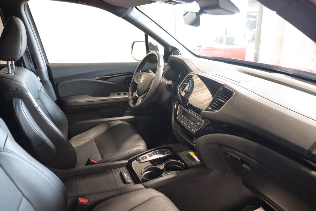2023 Honda Passport Touring in Sault Ste. Marie, Ontario - 17 - w1024h768px