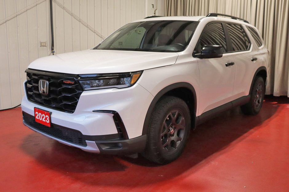 2023 Honda Pilot TrailSport in Sault Ste. Marie, Ontario - 1 - w1024h768px