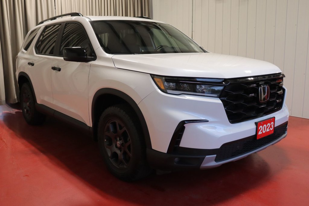 2023 Honda Pilot TrailSport in Sault Ste. Marie, Ontario - 3 - w1024h768px