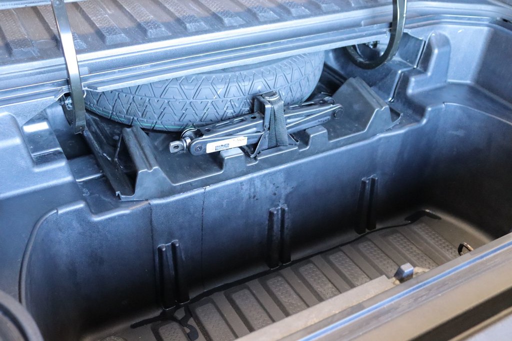 2019 Honda Ridgeline Touring in Sault Ste. Marie, Ontario - 8 - w1024h768px