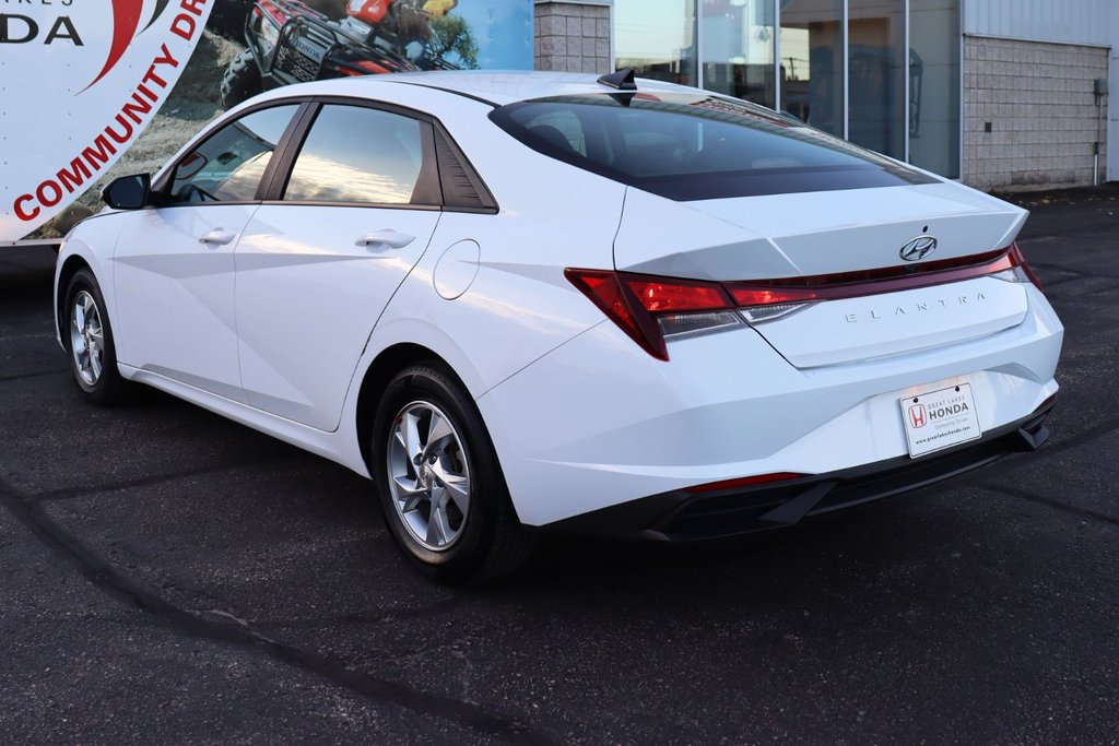 2023 Hyundai Elantra Essential in Sault Ste. Marie, Ontario - 7 - w1024h768px