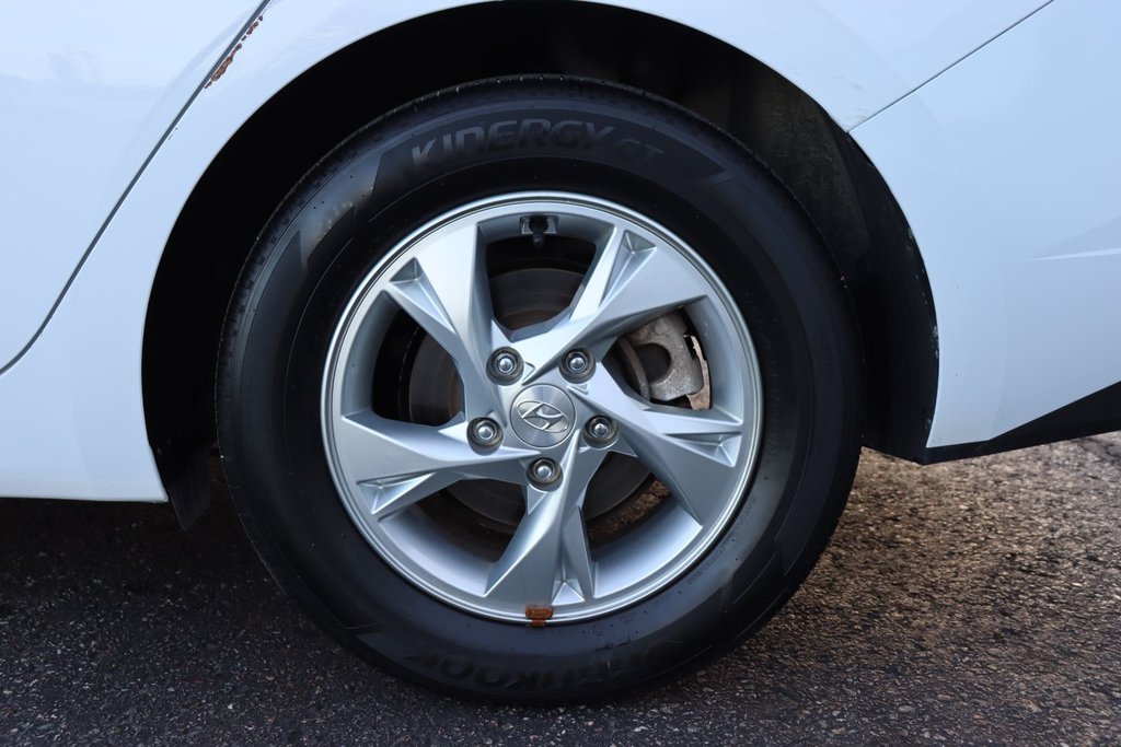 2023 Hyundai Elantra Essential in Sault Ste. Marie, Ontario - 24 - w1024h768px