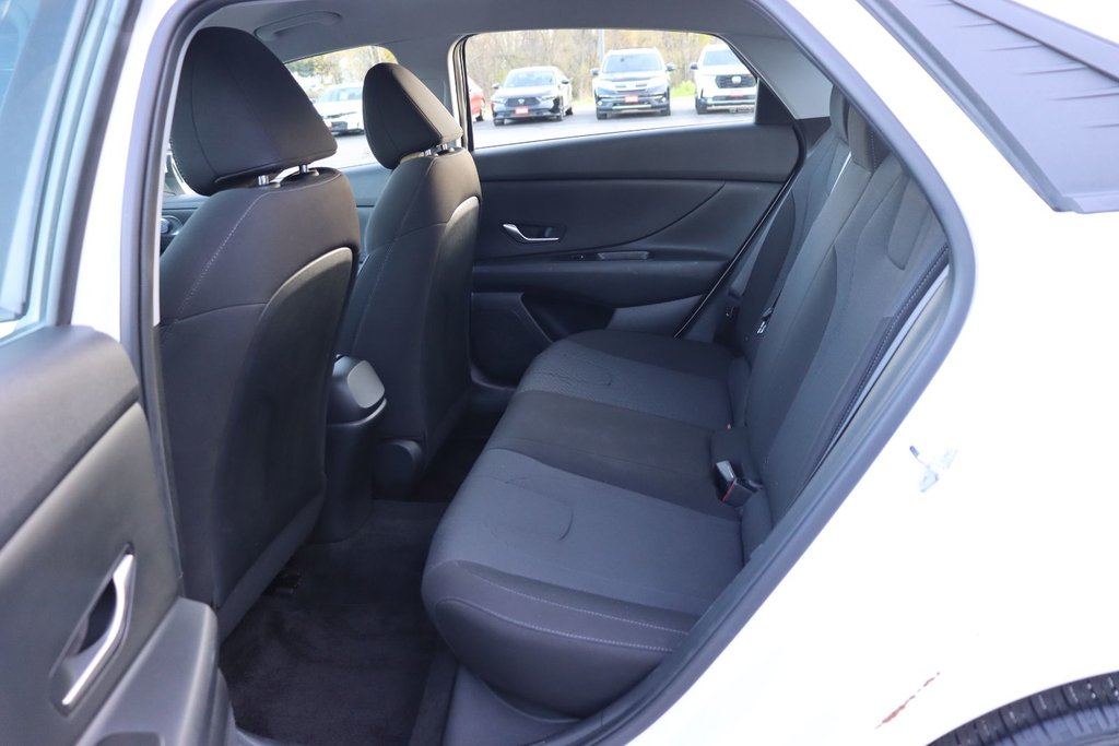 2023 Hyundai Elantra Essential in Sault Ste. Marie, Ontario - 12 - w1024h768px