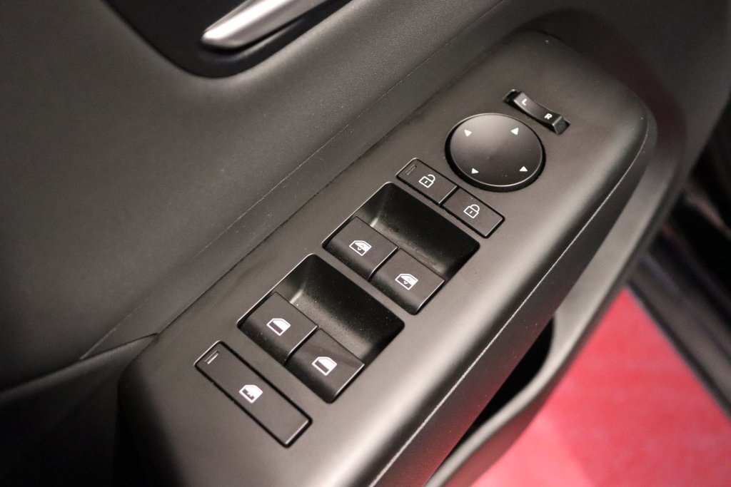 2025 Hyundai Kona Preferred in Sault Ste. Marie, Ontario - 12 - w1024h768px