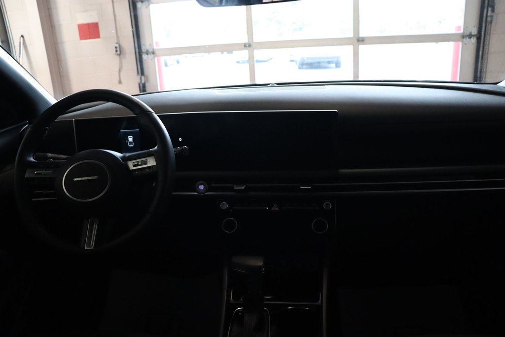 2025 Hyundai Santa Cruz Preferred in Sault Ste. Marie, Ontario - 9 - w1024h768px