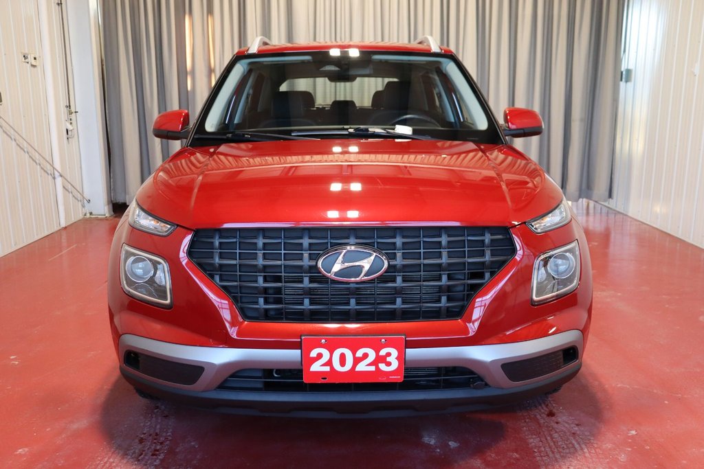 Hyundai Venue Preferred FWD 2023 à Sault Ste. Marie, Ontario - 2 - w1024h768px