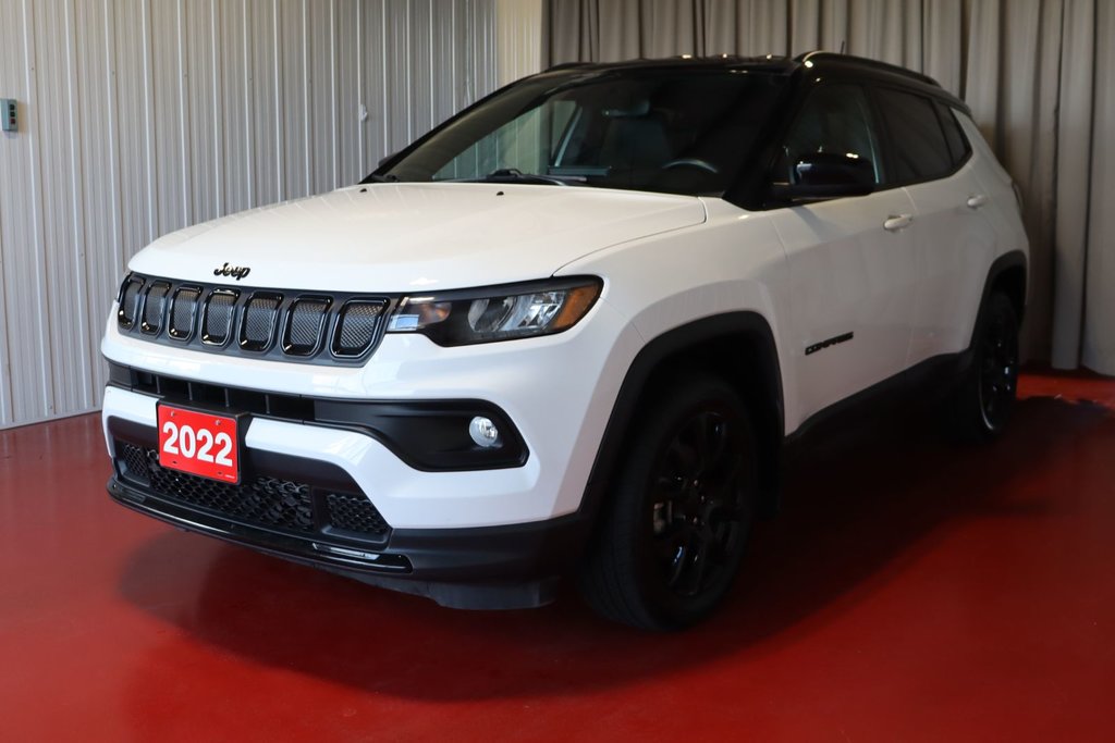 2022 Jeep Compass Altitude in Sault Ste. Marie, Ontario - 1 - w1024h768px