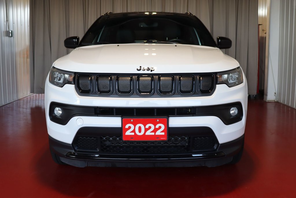 2022 Jeep Compass Altitude in Sault Ste. Marie, Ontario - 2 - w1024h768px