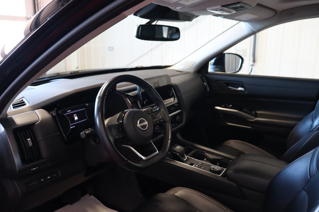 2022 Nissan Pathfinder SL in Sault Ste. Marie, Ontario - 15 - w1024h768px
