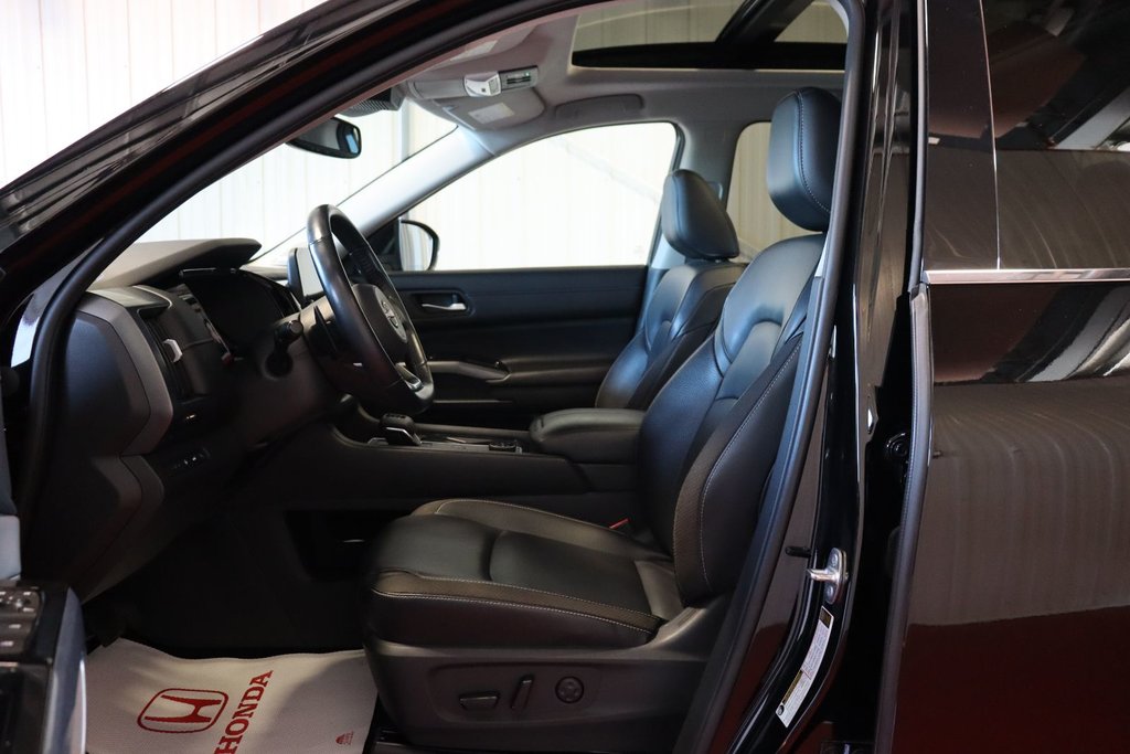 2022 Nissan Pathfinder SL in Sault Ste. Marie, Ontario - 16 - w1024h768px
