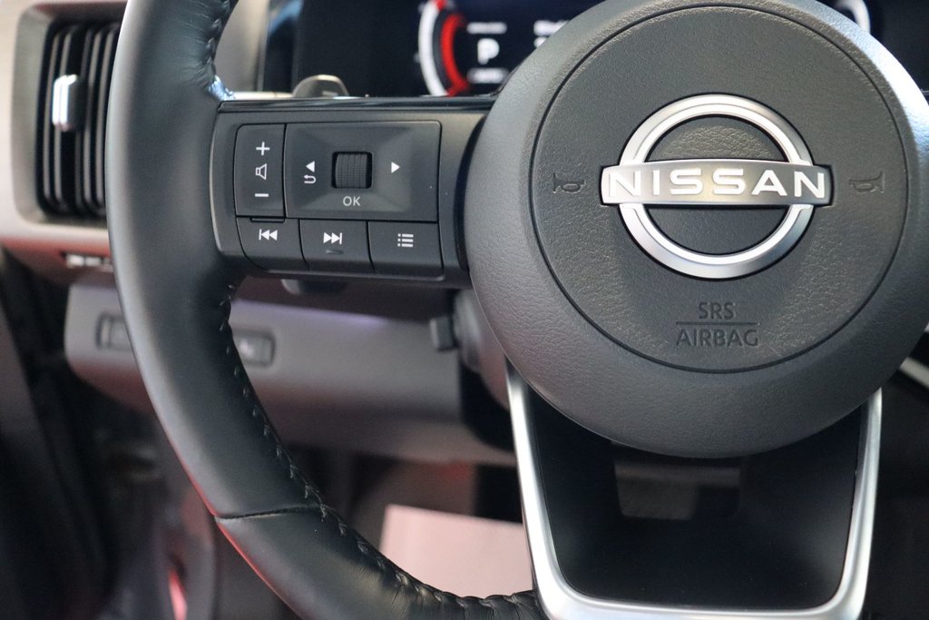 2023 Nissan Pathfinder Platinum in Sault Ste. Marie, Ontario - 21 - w1024h768px