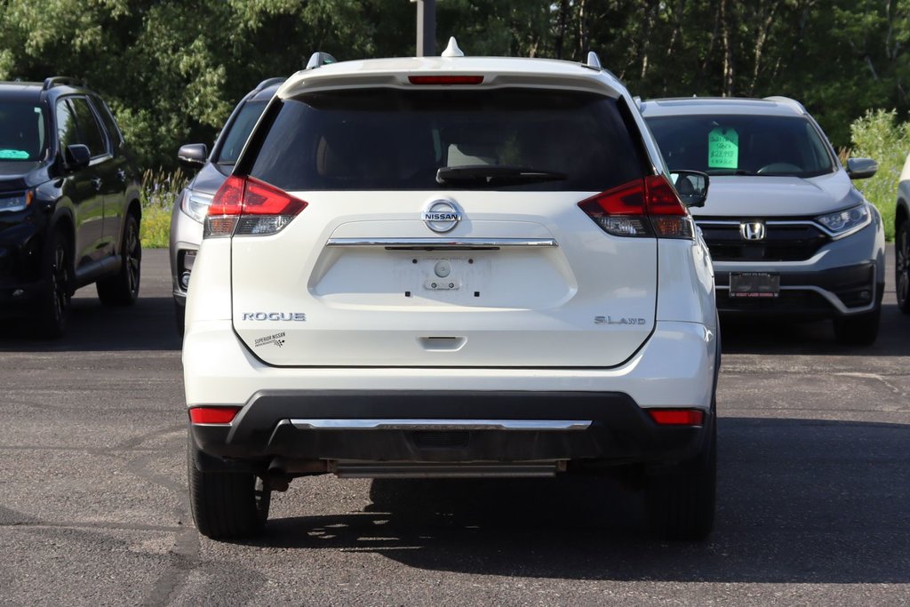 2018 Nissan Rogue SL in Sault Ste. Marie, Ontario - 5 - w1024h768px