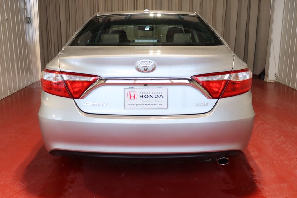 2017 Toyota Camry XLE in Sault Ste. Marie, Ontario - 5 - w1024h768px