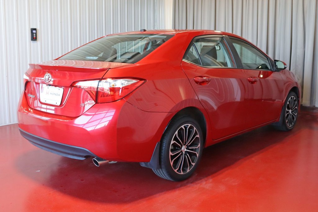 2016 Toyota Corolla S in Sault Ste. Marie, Ontario - 4 - w1024h768px