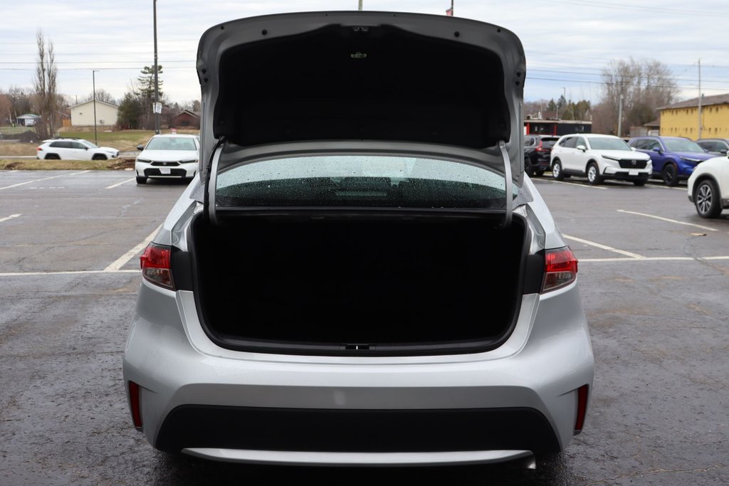 2022 Toyota Corolla in Sault Ste. Marie, Ontario - 6 - w1024h768px