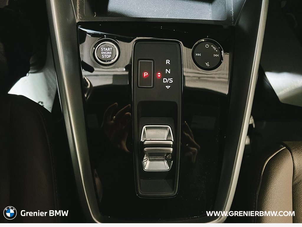 Audi A3 40 2.0T Komfort 7sp S Tronic 2022 à Terrebonne, Québec - 13 - w1024h768px