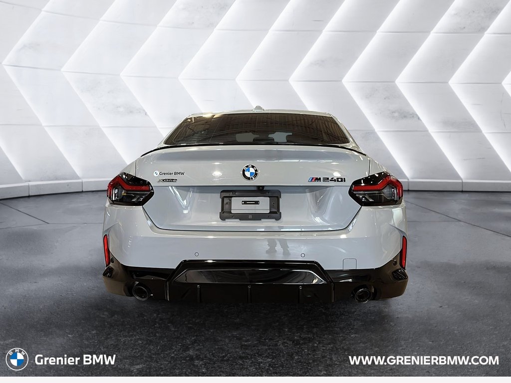 2024 BMW 2 Series 230i xDrive in Terrebonne, Quebec - 5 - w1024h768px