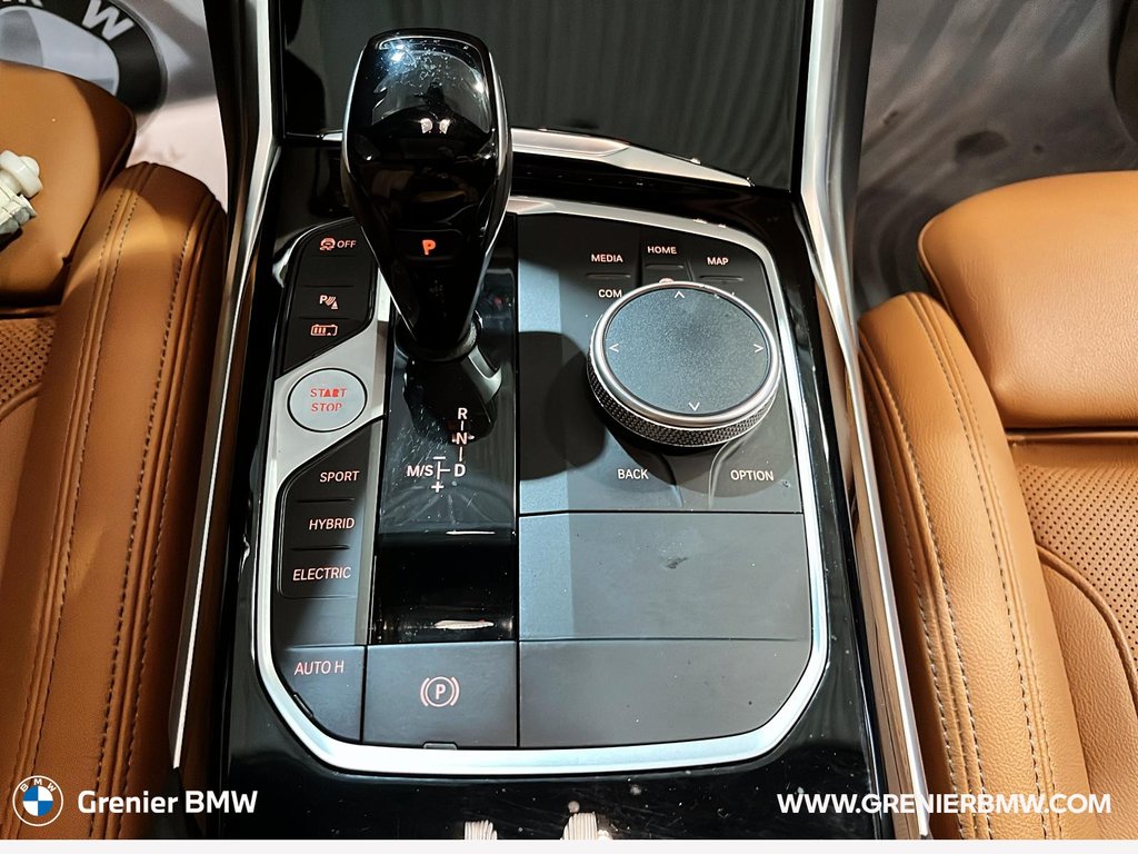 BMW 3 Series 330e xDrive 2022 à Terrebonne, Québec - 13 - w1024h768px