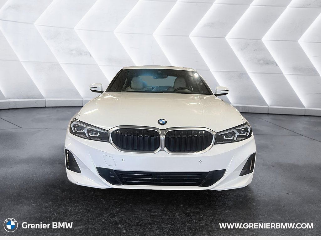 BMW 3 Series 330i xDrive Sedan, Premium Essential 2023 à Terrebonne, Québec - 2 - w1024h768px