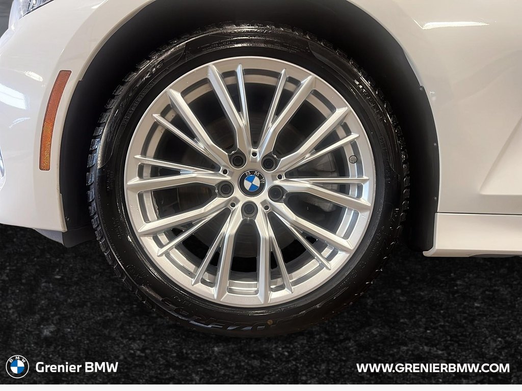 BMW 3 Series 330i xDrive Sedan, Premium Essential 2023 à Terrebonne, Québec - 6 - w1024h768px