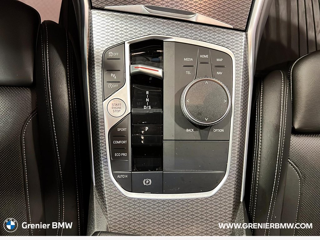BMW 3 Series 330i xDrive Sedan, M Sport, Premium Package 2023 à Terrebonne, Québec - 13 - w1024h768px