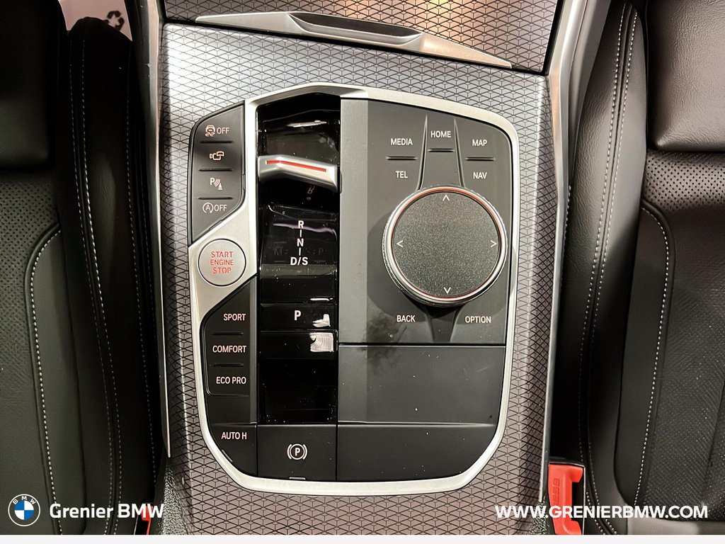 2025 BMW 3 Series 330i xDrive in Terrebonne, Quebec - 13 - w1024h768px