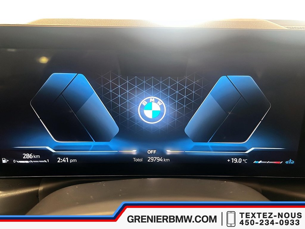 BMW 3 Series 330i xDrive Sedan, Premium Essential 2023 à Terrebonne, Québec - 10 - w1024h768px