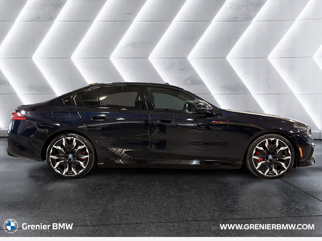 2025 BMW 5 Series 550e xDrive in Terrebonne, Quebec - 3 - w1024h768px