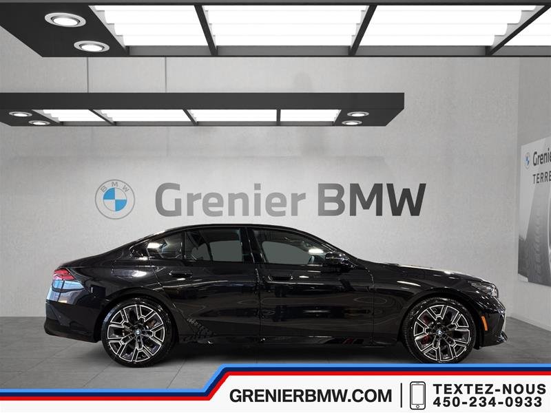 2024 BMW 530i xDrive Maintenance sans frais 3 ans/60 000km in Terrebonne, Quebec - 3 - w1024h768px