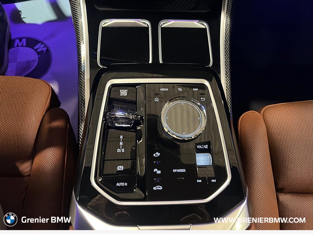 BMW 7 Series 750e xDrive Sedan, Premium Package, No Luxury Tax 2025 à Terrebonne, Québec - 15 - w1024h768px