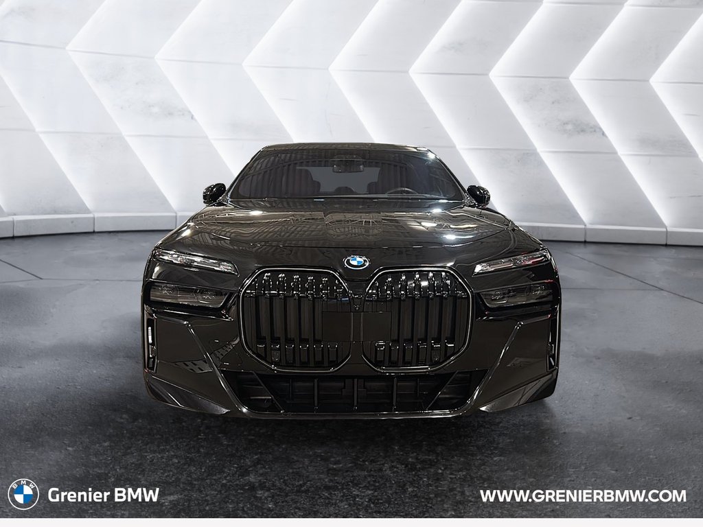 BMW 7 Series 750e xDrive Sedan, Premium Package, No Luxury Tax 2025 à Terrebonne, Québec - 3 - w1024h768px