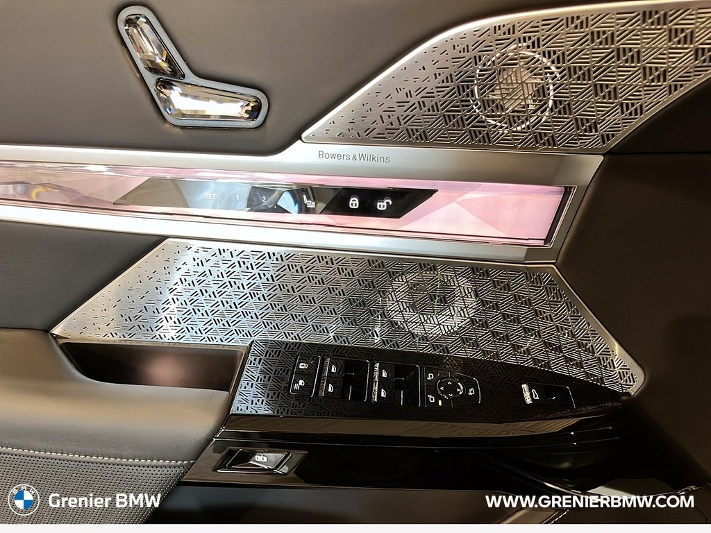 2026 BMW 7 Series 760i xDrive in Terrebonne, Quebec - 9 - w1024h768px