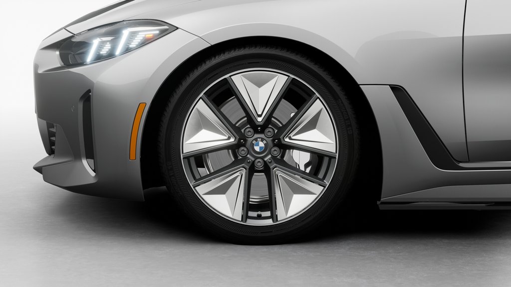 2025 BMW i4 xDrive40 in Terrebonne, Quebec - 7 - w1024h768px