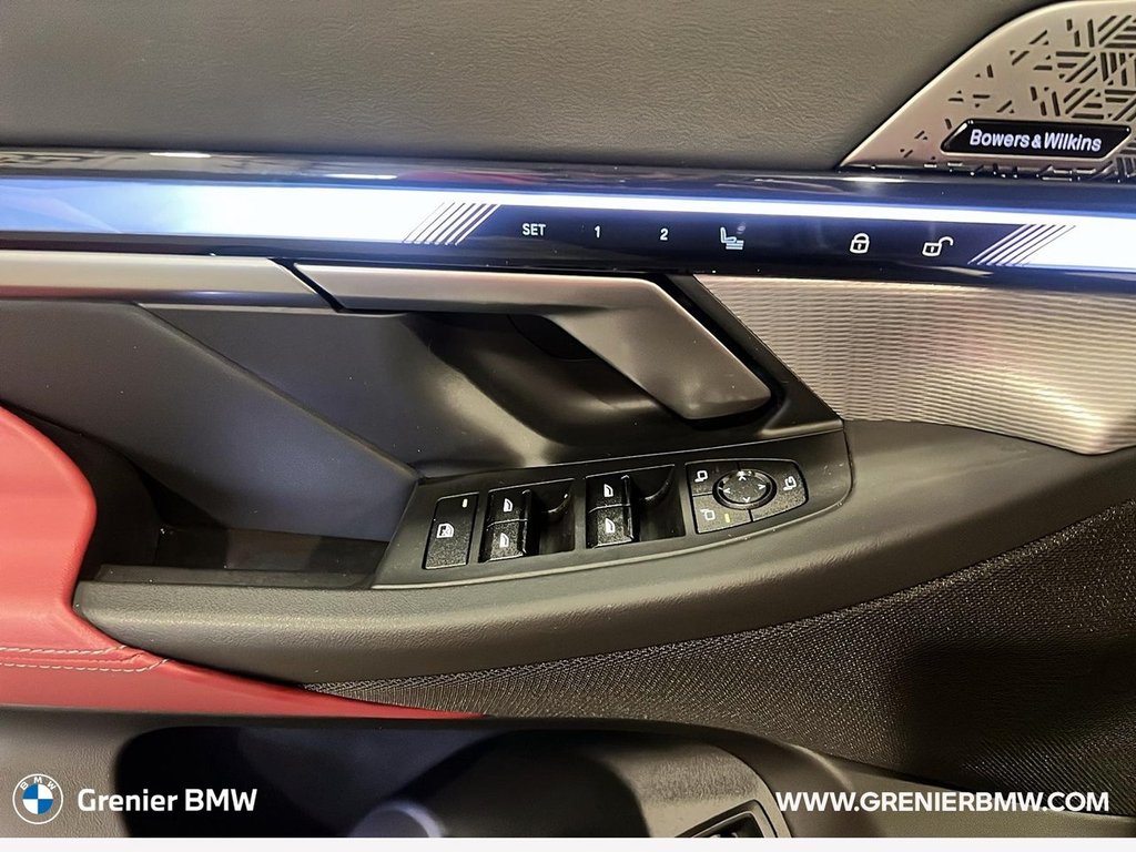 2025 BMW i5 xDrive40 in Terrebonne, Quebec - 10 - w1024h768px