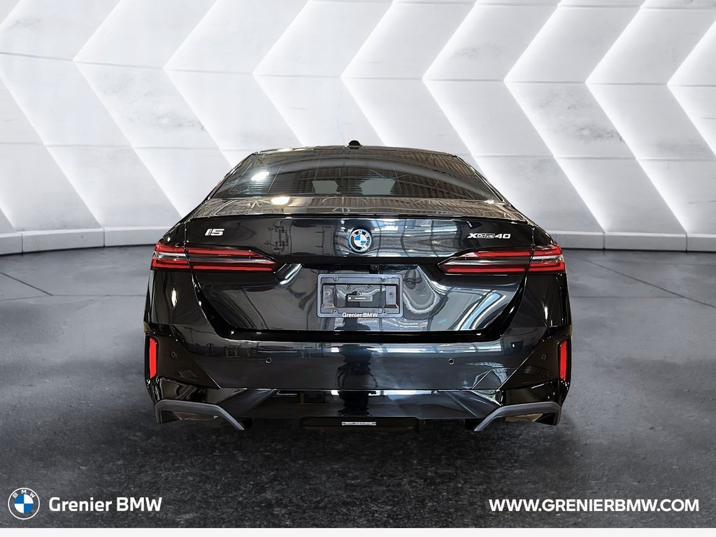 2025 BMW i5 xDrive40 in Terrebonne, Quebec - 5 - w1024h768px