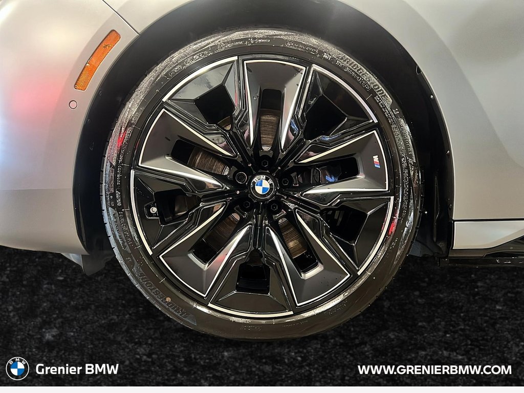 2025 BMW i7 XDrive60 Sedan in Terrebonne, Quebec - 6 - w1024h768px