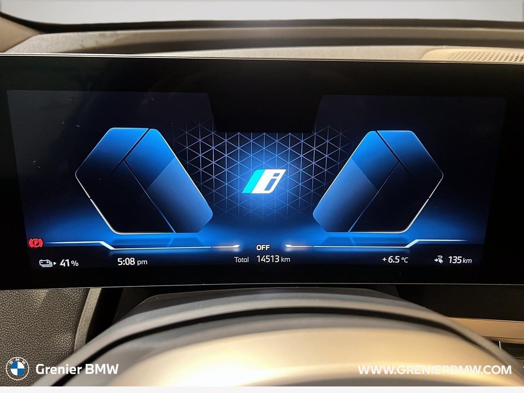 2025 BMW iX xDrive40 in Terrebonne, Quebec - 13 - w1024h768px