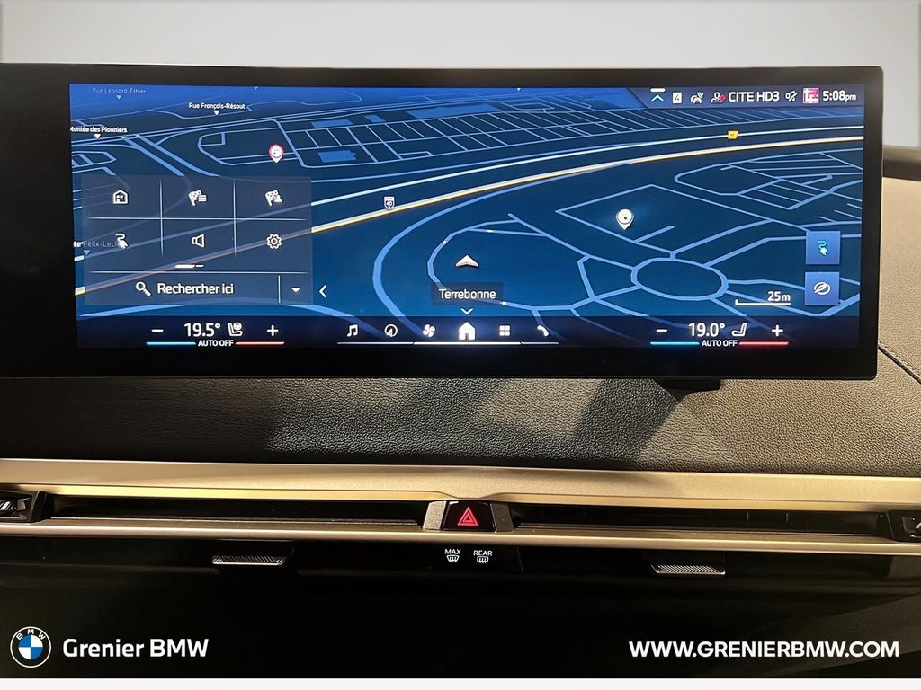 2025 BMW iX xDrive40 in Terrebonne, Quebec - 17 - w1024h768px