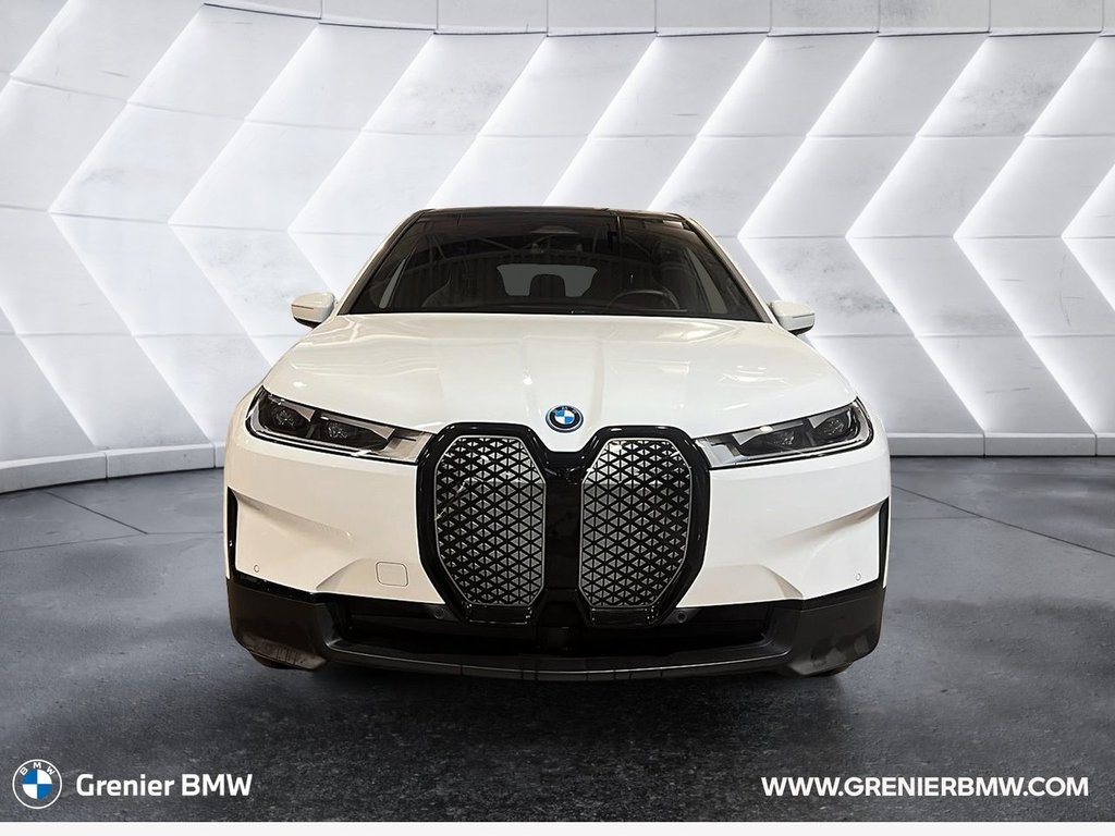 2025 BMW iX xDrive40 in Terrebonne, Quebec - 3 - w1024h768px