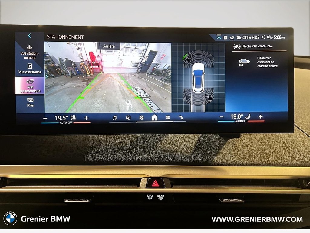 2025 BMW iX xDrive40 in Terrebonne, Quebec - 16 - w1024h768px