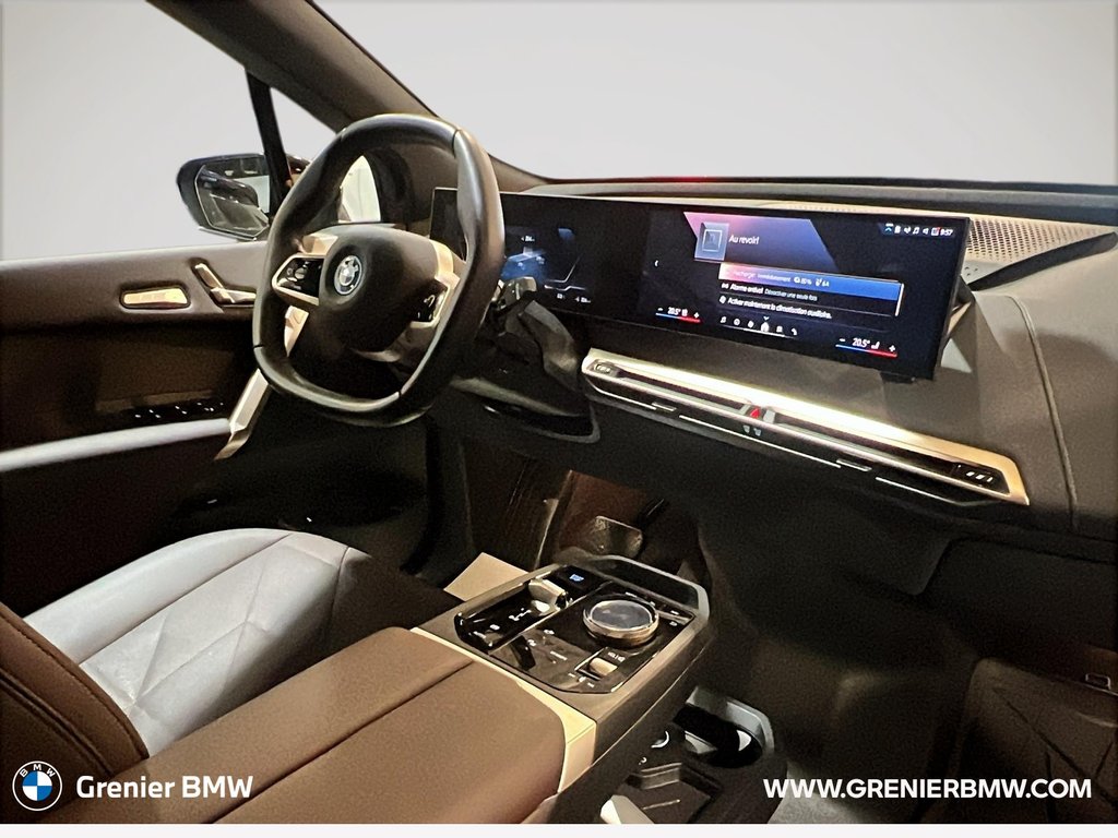 BMW iX xDrive50 2025 à Terrebonne, Québec - 13 - w1024h768px