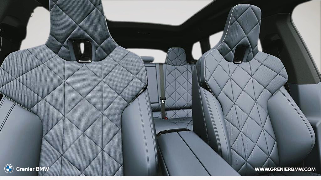 BMW iX xDrive60 2026 à Terrebonne, Québec - 11 - w1024h768px