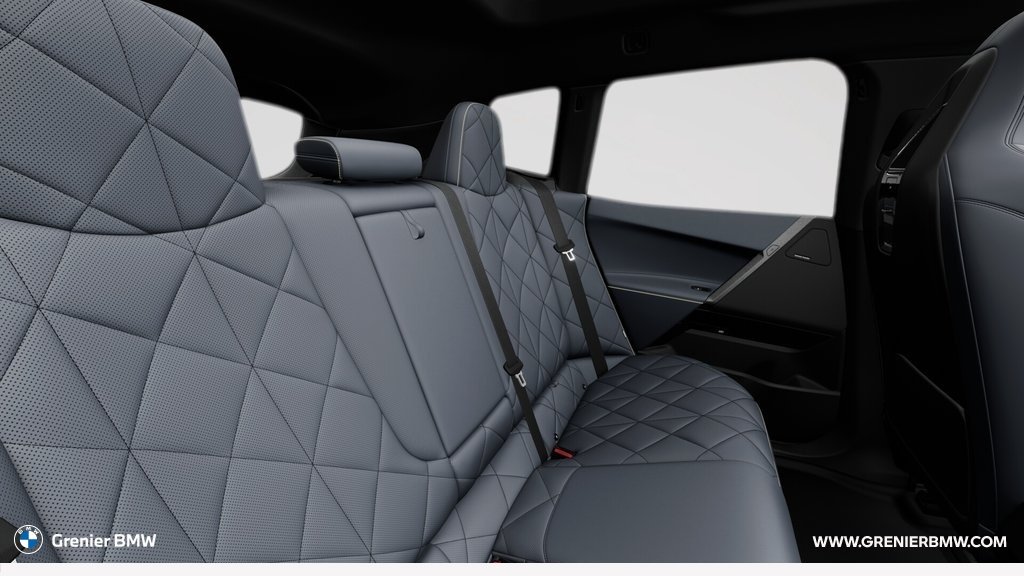 BMW iX xDrive60 2026 à Terrebonne, Québec - 12 - w1024h768px