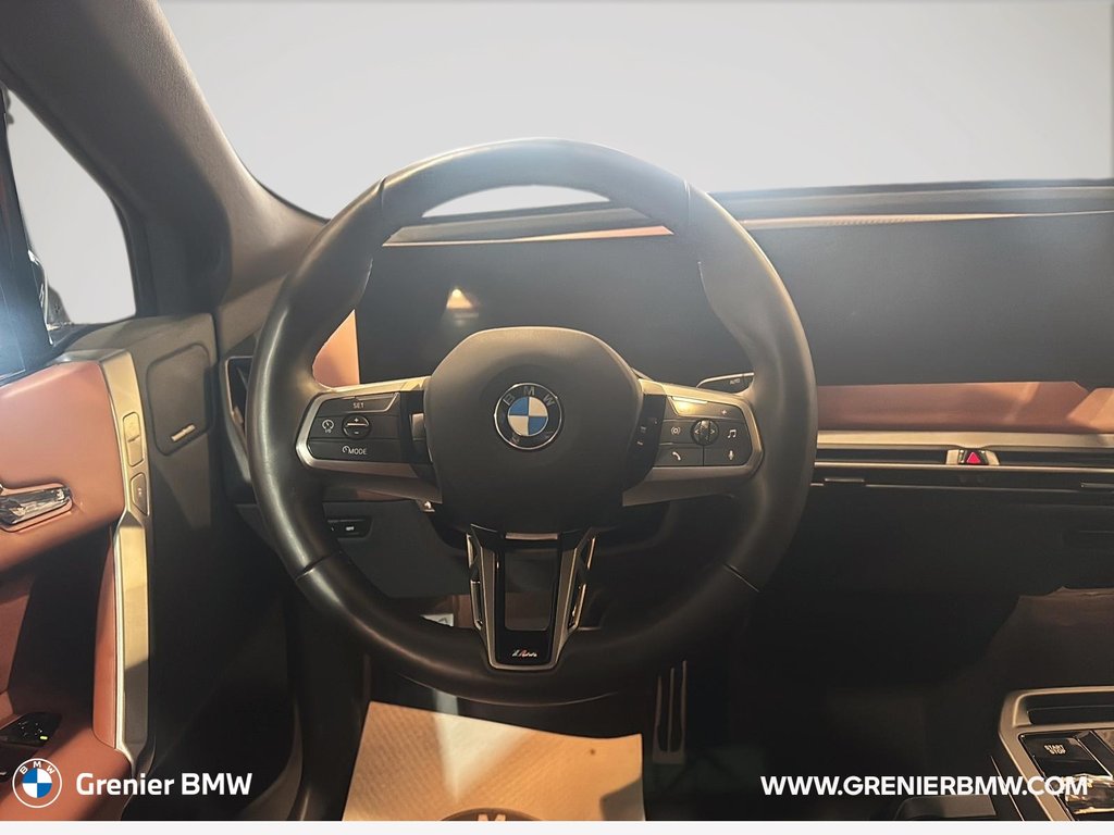 BMW iX xDrive60 2026 à Terrebonne, Québec - 10 - w1024h768px